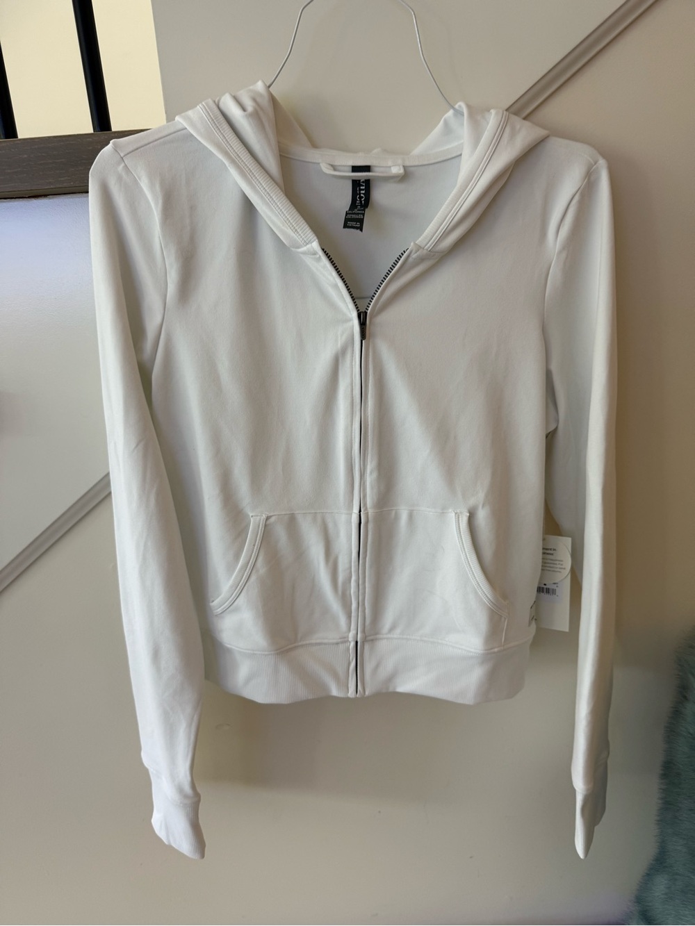 Vuori White Zip-Up Hoodie Jacket